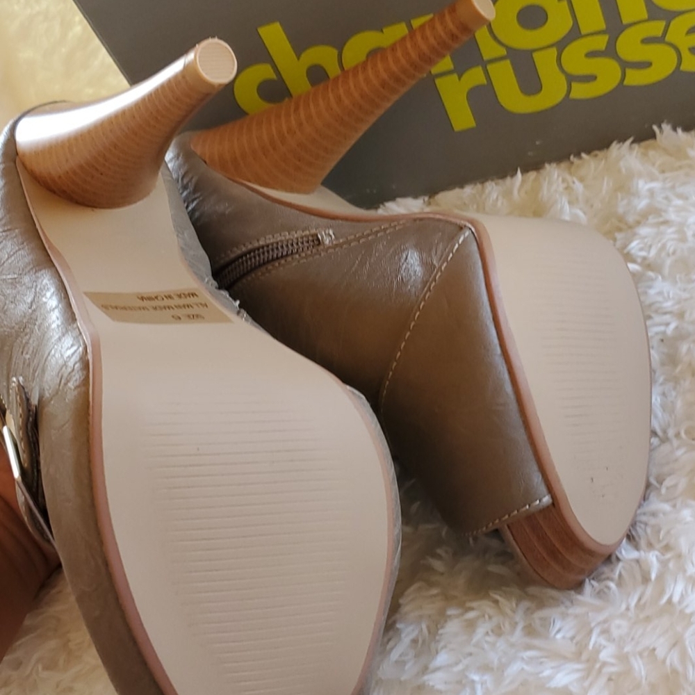 Stylish booties - Picture 5 of 6